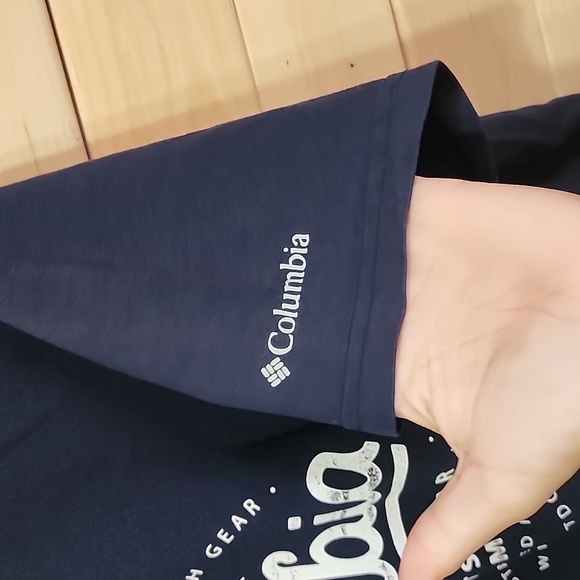 Columbia Men's T-Shirt Size Large - Picture 3 of 6